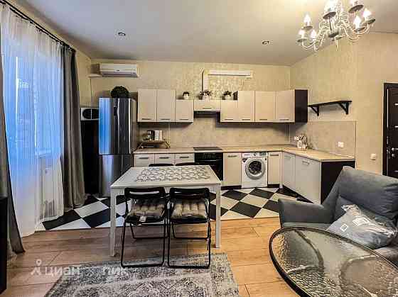 Сдается 2-комн. квартира, 82,5 м² в Краснодаре Краснодар