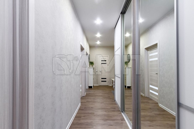 Продается с мебелью 3-комн. квартира, 65,9 м² в ЖК «Маковского» 8/9 этаж Новосибирск - изображение 9