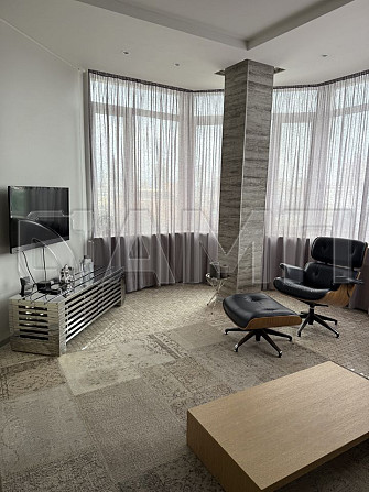 Продается 4-комн. квартира с мебелью, 130,7 м² 11/17 этаж Новосибирск - изображение 1