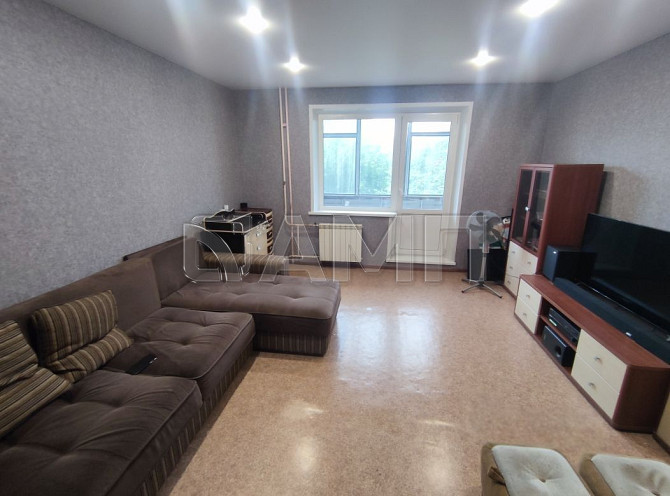 Продается 1-комн. квартира с мебелью, 38 м² 3/9 этаж Красноярск - изображение 1