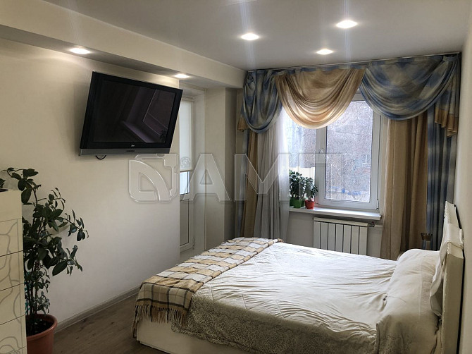 Продается 3-комн. квартира, 59,2 м² 2/9 этаж Красноярск - изображение 1