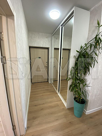 Продается 2-комн. квартира, 49,1 м² 24/24 этаж Красноярск - изображение 1