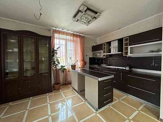 Продается 3-этажный коттедж, 292 м² 13 соток Новосибирск