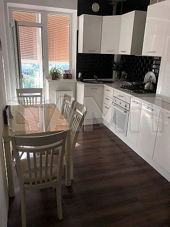 Продается 2-к. квартира, 58,5 м², 6/9 эт. Калининград - изображение 1