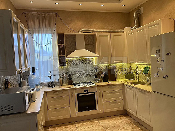 Продается дом 200 м² на участке 15 сот. Калининград - изображение 8