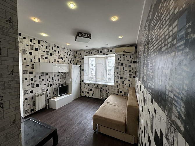 Продается 1-комн. квартира, 30,1 м² Астрахань - изображение 1