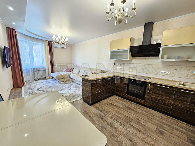 Продается 3-комн. квартира, 97,6 м² Астрахань - изображение 2